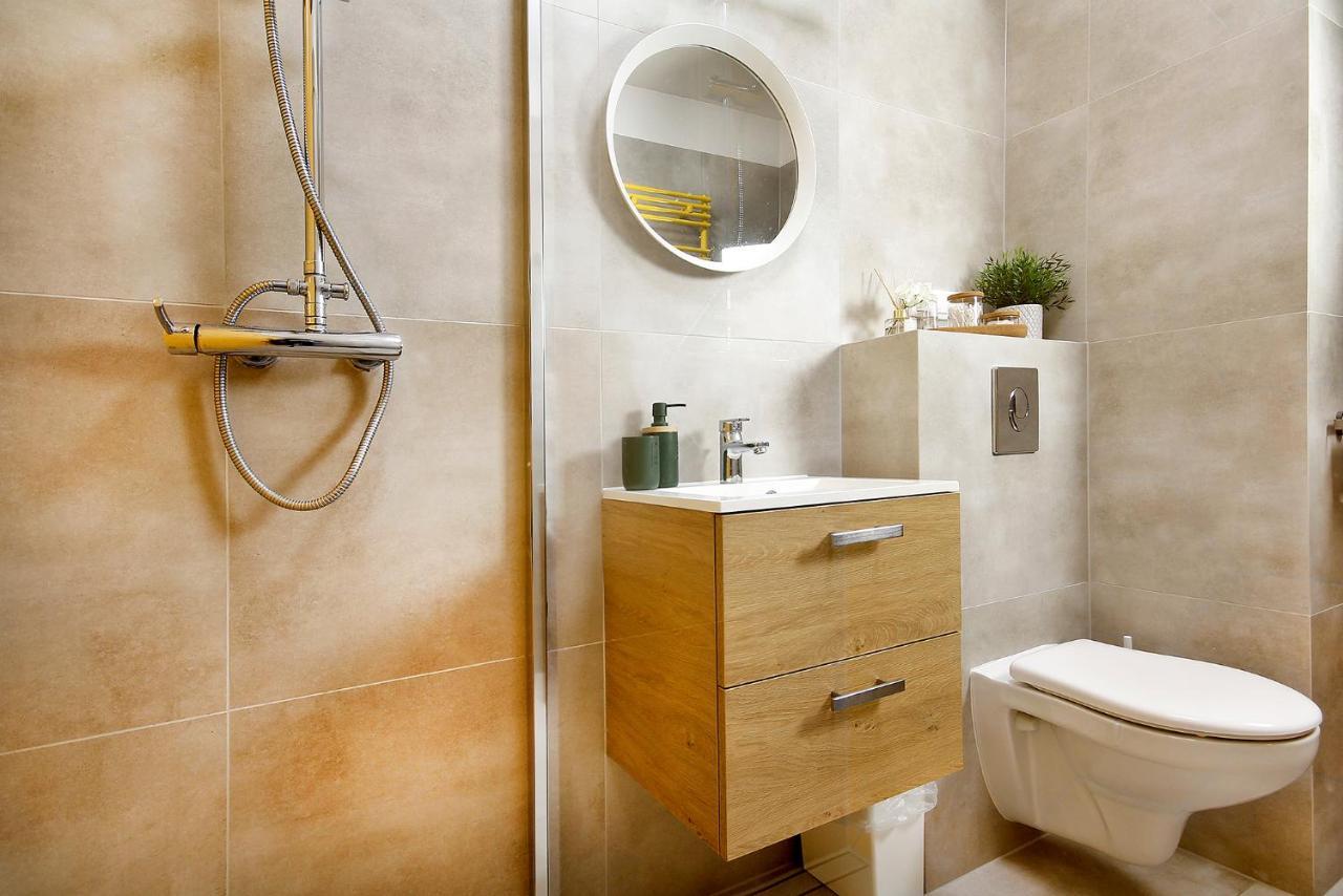W&K Apartments - Gold Suite - Faktura Vat, Parking Koszalin Kültér fotó